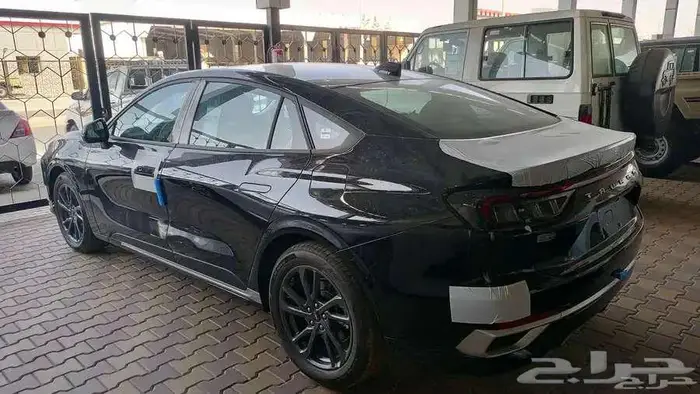 تورس امبيانتي اسود 2025 1