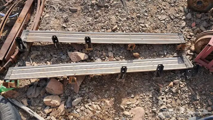 قطع صالون قديم من 89 وتحت 40