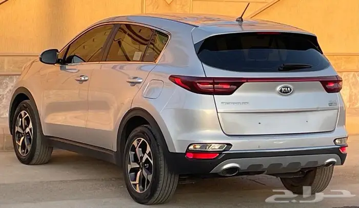 سبورتاج دبل 2020 ابيض ممشي 189 الف كم ديزل 3