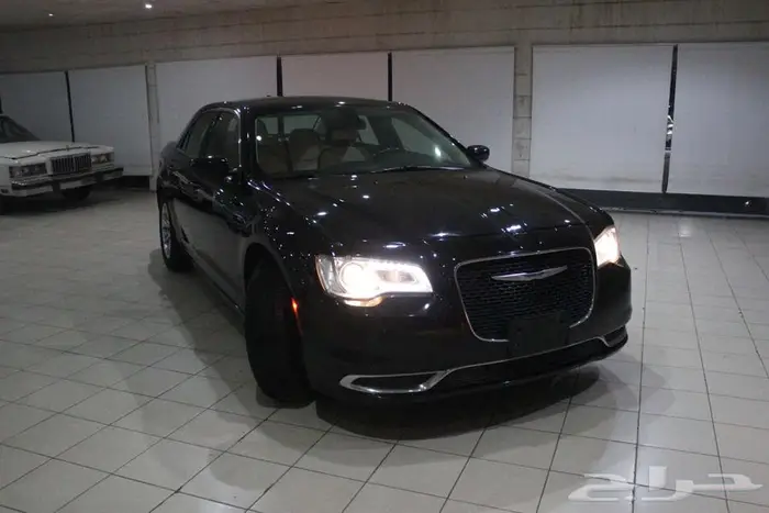 كرايسلر 2019-300 اسود بطاقة جمركية بوية بلدها 2