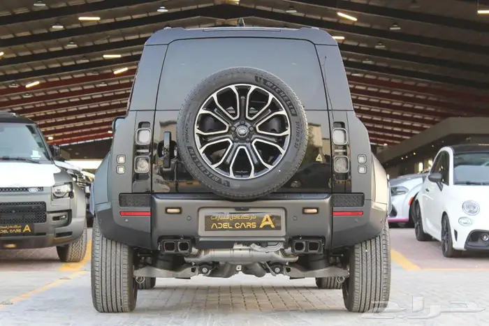 لاندروفر ديفندر اوكتا 2025 Defender OCTA Edition One 4