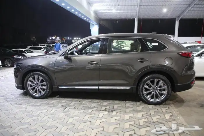 مازدا CX9 فل كامل فتحة سقف جلد اربعة سلندر موديل 2023 4