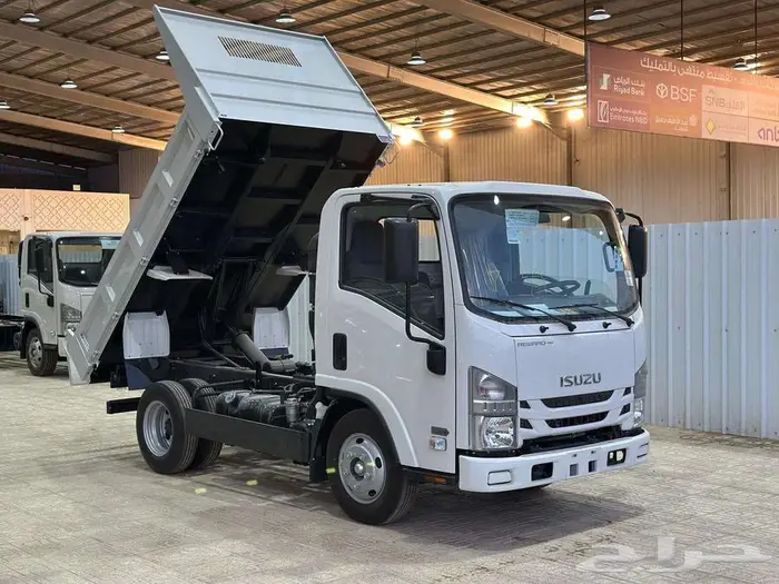 ايسوزو قلاب 3 طن 2025 كاش وتقسيط 5