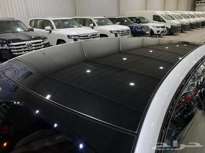 بي ام دبليو 735i 2025 ابيض داخل احمر الفئة السابعة خليجي 26