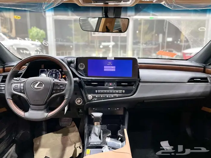 لكزس ES 350 CC نص فل بنزين سعودي 2025 اقل سعر كاش وبنوك 17