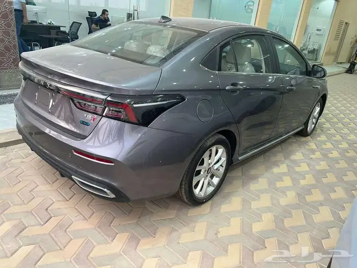 شيري اريزو 6 برو كومفورت 2024 تصفيات وعروض بمناسبة الصيف 4