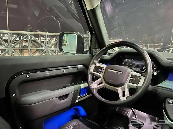 لاند روفر ديفندر V4 90 2023 كاش او اقساط 11