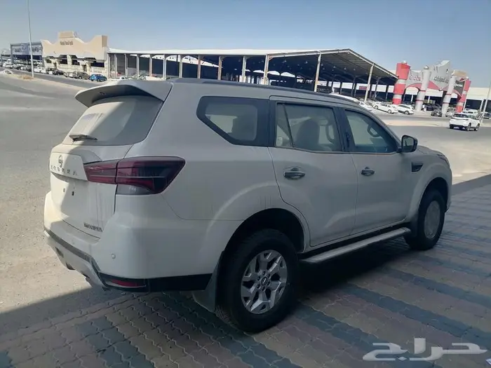 نيسان اكستيرا تيتانيوم دبل 2024 ابيض 4