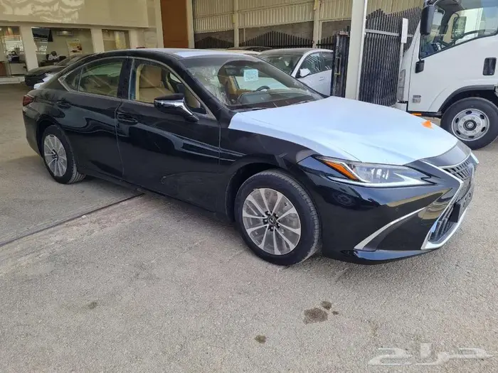 ليكزس هايبرد ES 300H AH بدون هامش ربح لنظام الدفعتين 19