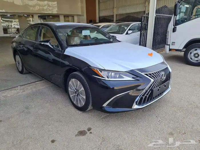 ليكزس هايبرد ES 300H AH بدون هامش ربح لنظام الدفعتين 13
