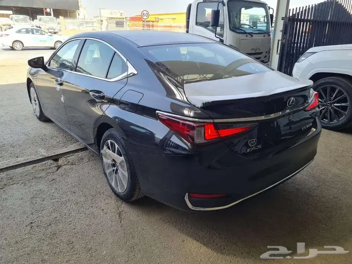 ليكزس هايبرد ES 300H AH بدون هامش ربح لنظام الدفعتين 3
