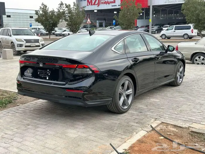 هوندا اكورد ستاندر و نص فل EX موديل 2025 بأقل سعر 1