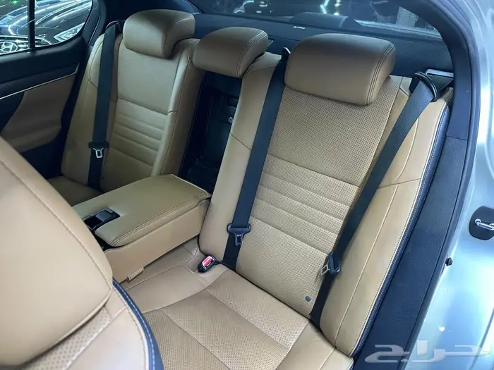 لكزس GS350 اف سبورت 2016 خليجي مالك اول بحالة الوكالة 29