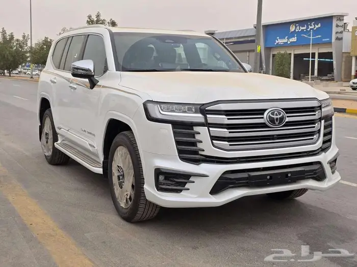 لاندكروزر 2025 VXR بريمي فل كامل موديل كاش وأقساط بنك 2
