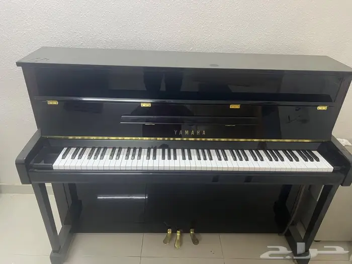 بيانو ياماها 5