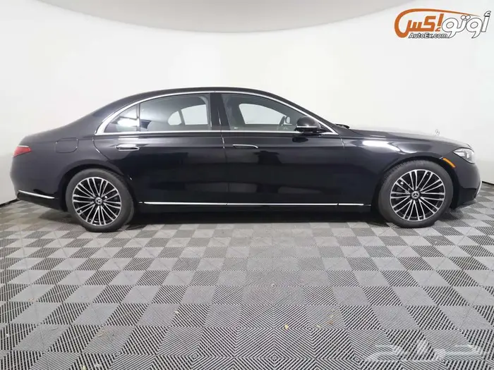 2023 مرسيدس S580e 4