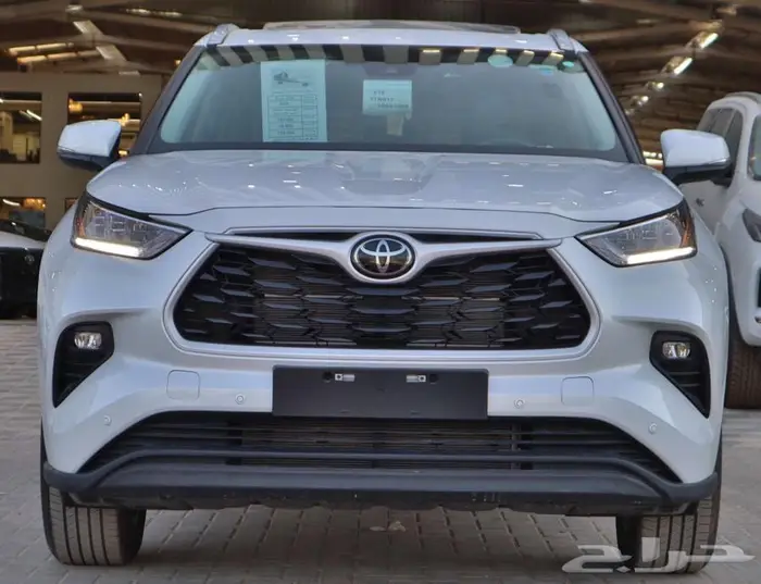 تويوتا هايلاندر GLE نص فل هايبرد 2025 مبيعات البنوك 4