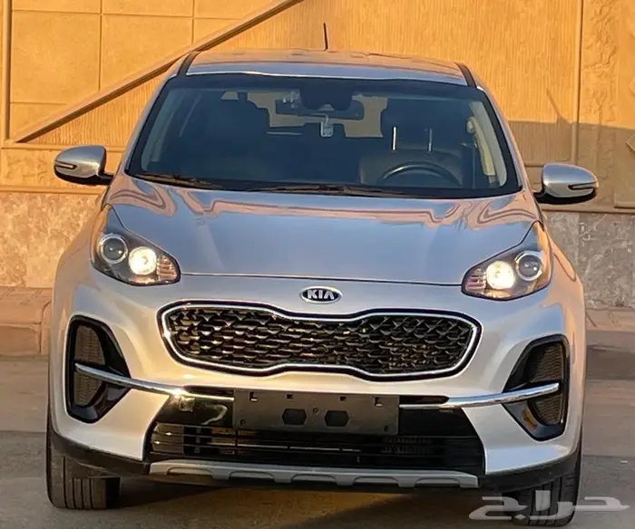 سبورتاج دبل 2020 ابيض ممشي 189 الف كم ديزل 0