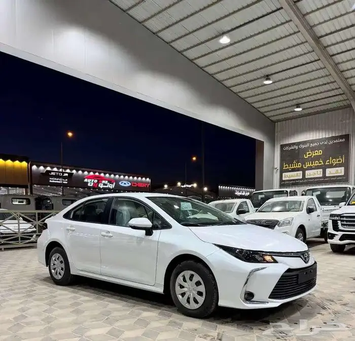 تويوتا كورولا XLi محرك 2.0 موديل 2025 5