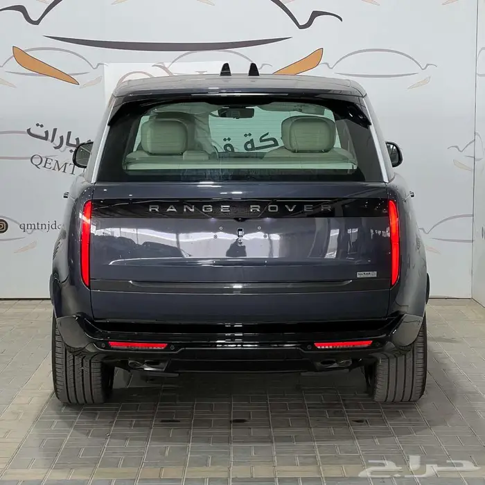 لاندروفر رينج روفر اوتوبيقرافي 8 سلندر 2025 3