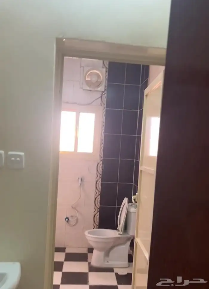 شقة للإيجار عوائل 4