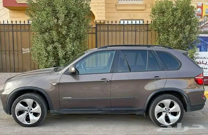 للبيع BMW X5 موديل 2011 3