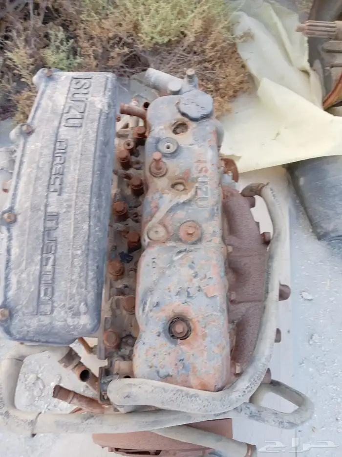يوجد لدينا جميع انواع محركات المعدات الثقيله والشاحنات 37