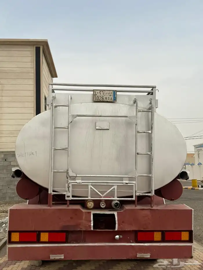 وايت سقس بوز موديل 83 كفو تم البيع 6