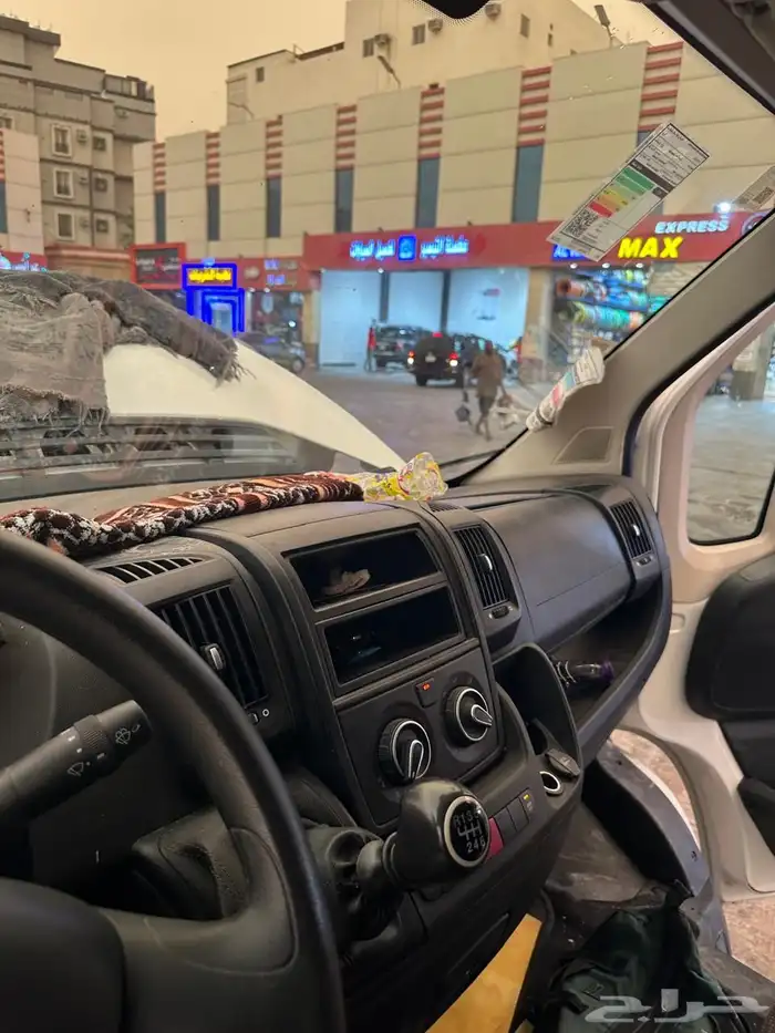 باص بيجو سقف عالي بضائع 5
