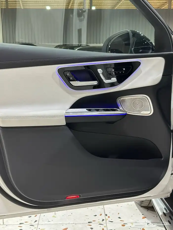 مرسيدس GLC300 2023 AMG . رصد الفخامة 24