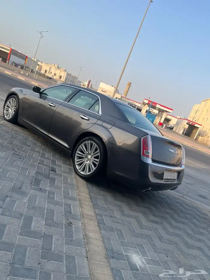 كرايسلر 300c موديل 2014 9