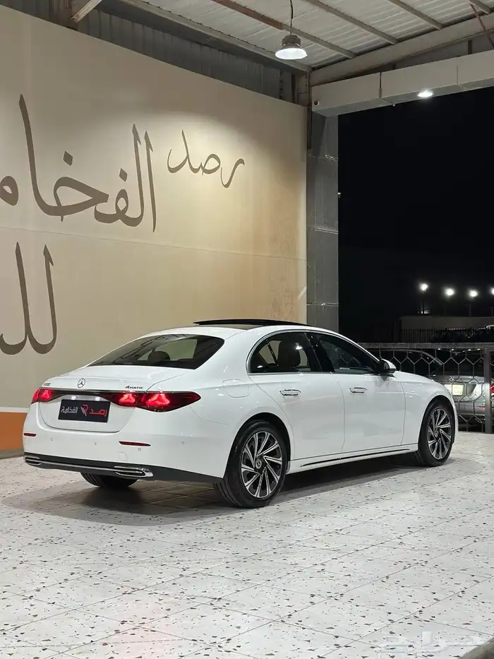 مرسيدس E300 2024 فل كامل . رصد الفخامة 12