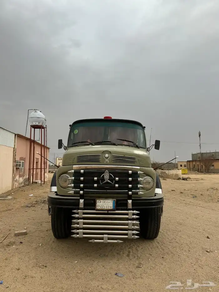 وايت عايدي مديل 1975 2