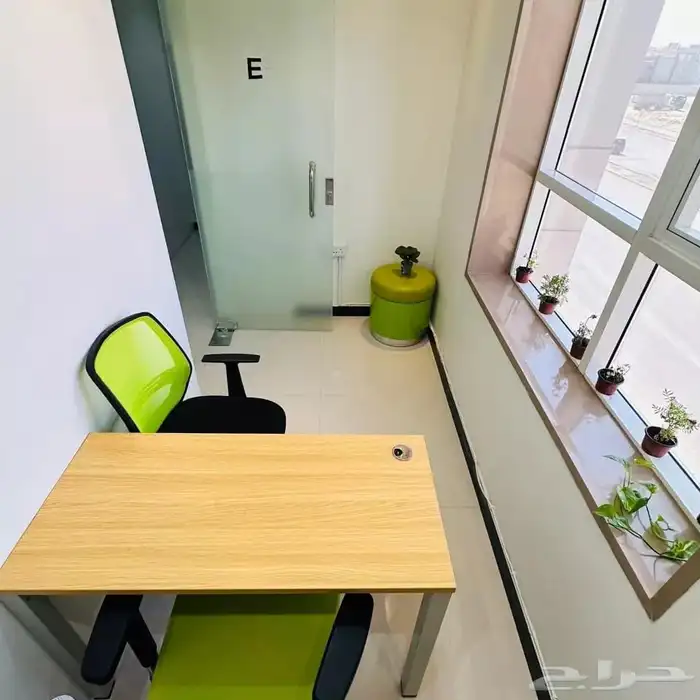 مكاتب مؤثثه بالرياض 4