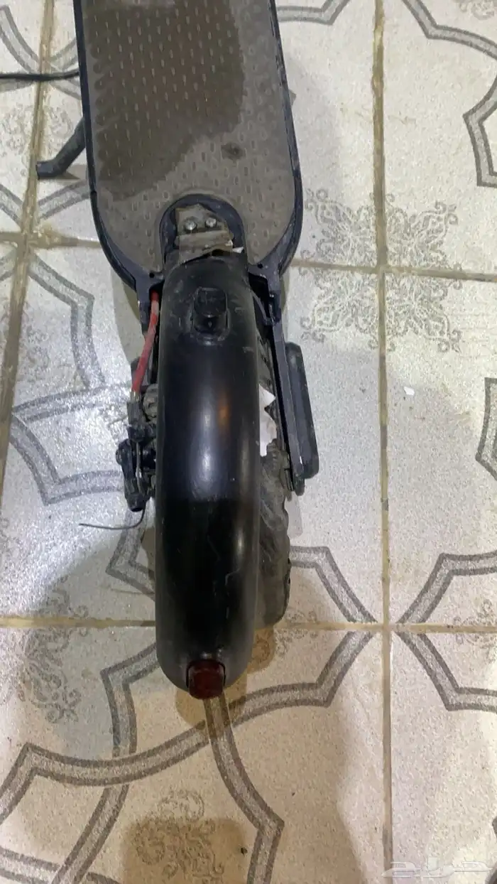 سكوتر للبيع يطفي يشتغل مع الشاحن على السوم 1