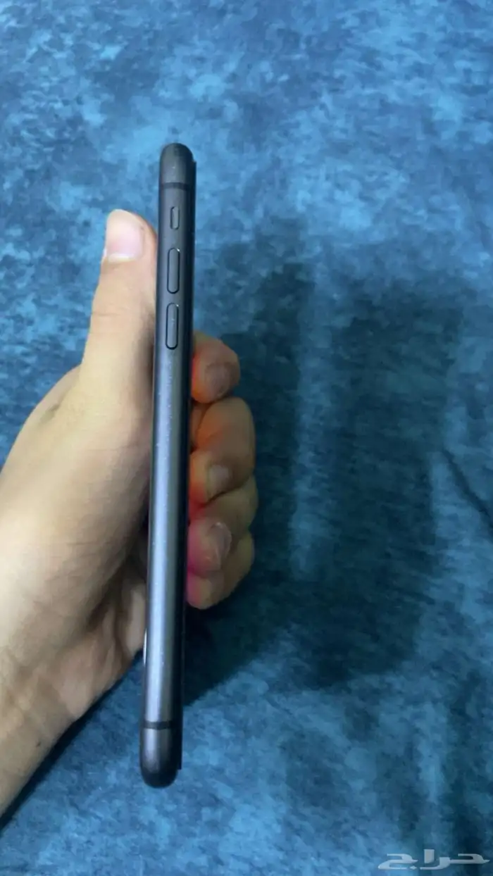 ايفون 11نظيف جدا الجوال مانفك البطارية 72. 64جيجا 1