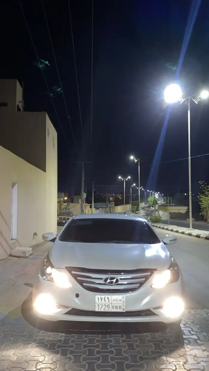 سوناتا ممشى 400 للبيع او بدل بهيلكس 8 ليين11 3