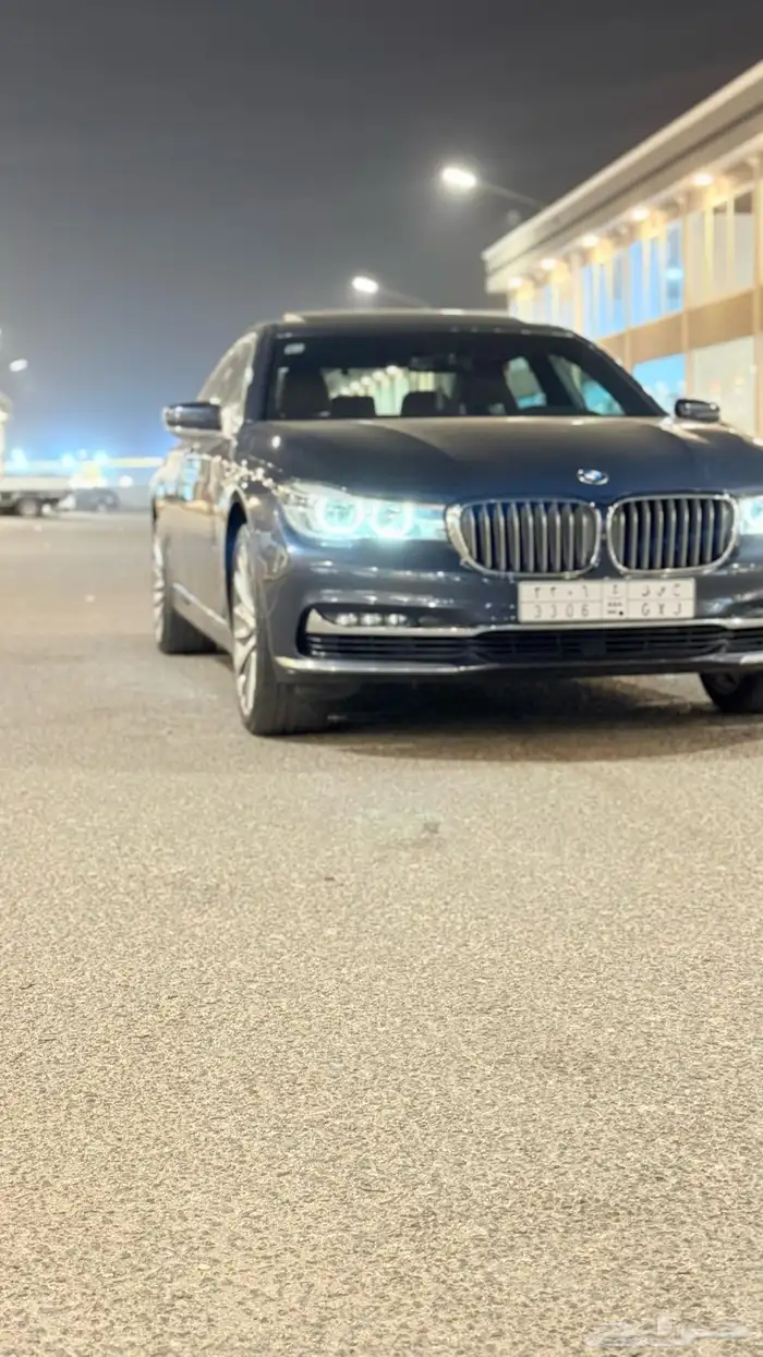 بي ام 740 نظيفه جدا  ماشاءالله 7