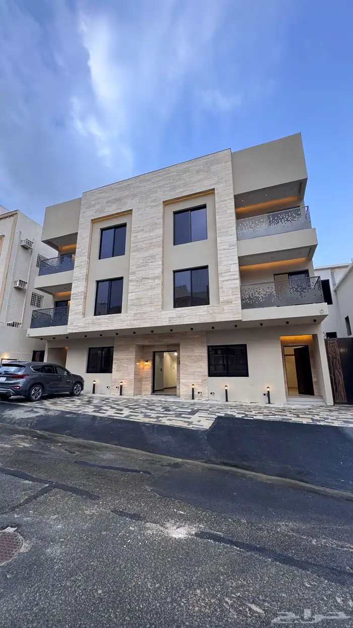للبيع شقق علويه مع سطح بمصعد تشطيبات راقيه حى البديع ابها 1