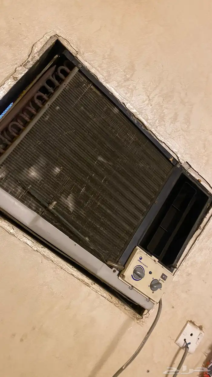 للبيع مكيف نظيف وشغال 1