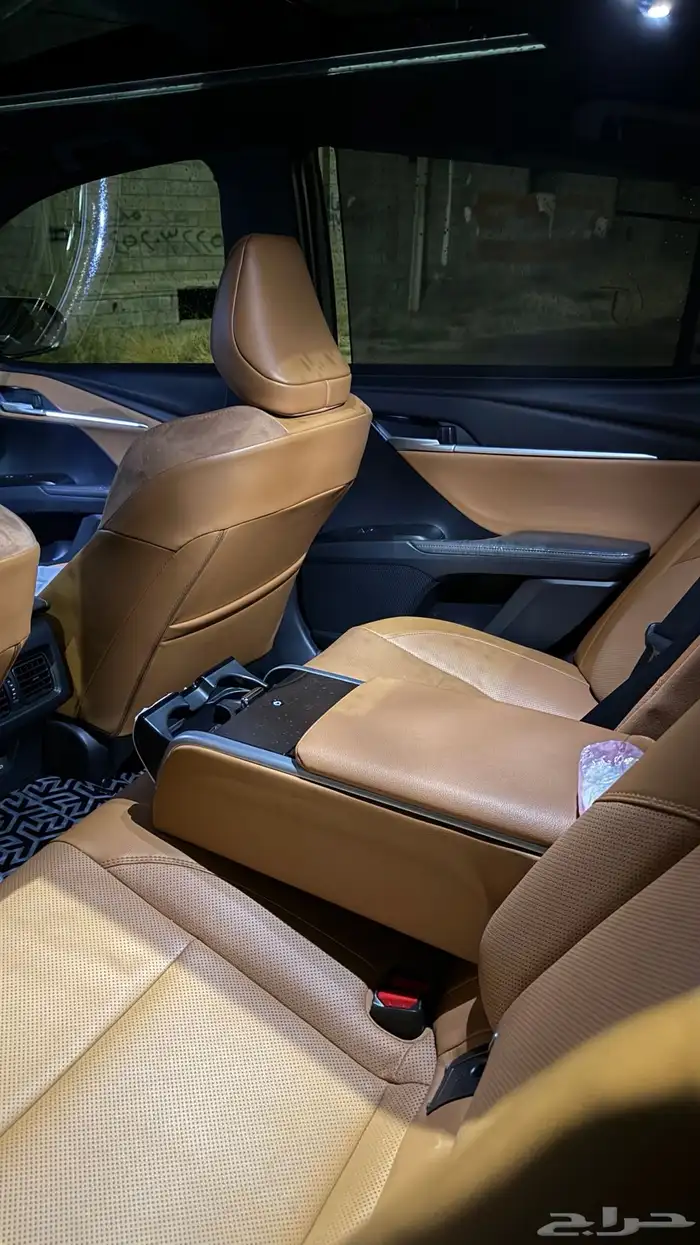 كامري لومير 2025 للتنازل 10