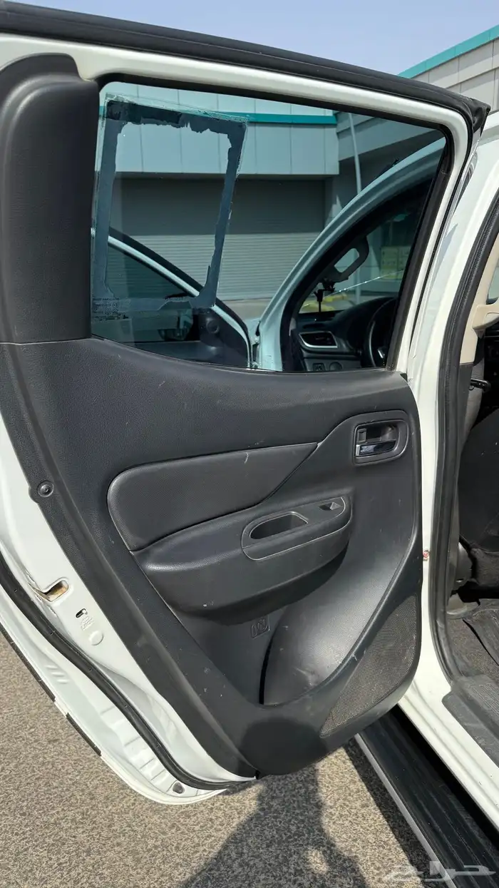 ميتسوبيشي L200 3