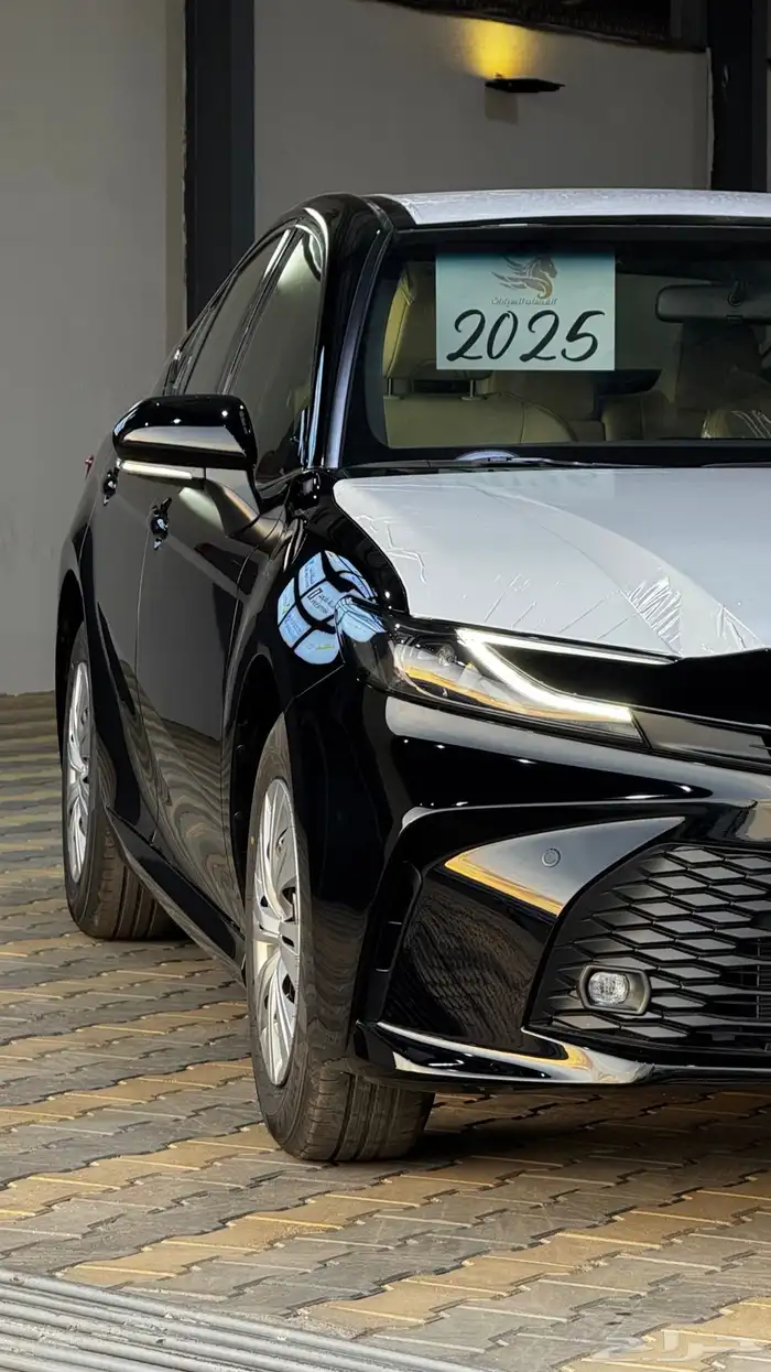 تويوتا كامري E بريمي 2025 - ابيض  109.500 - اسود  117.500 5