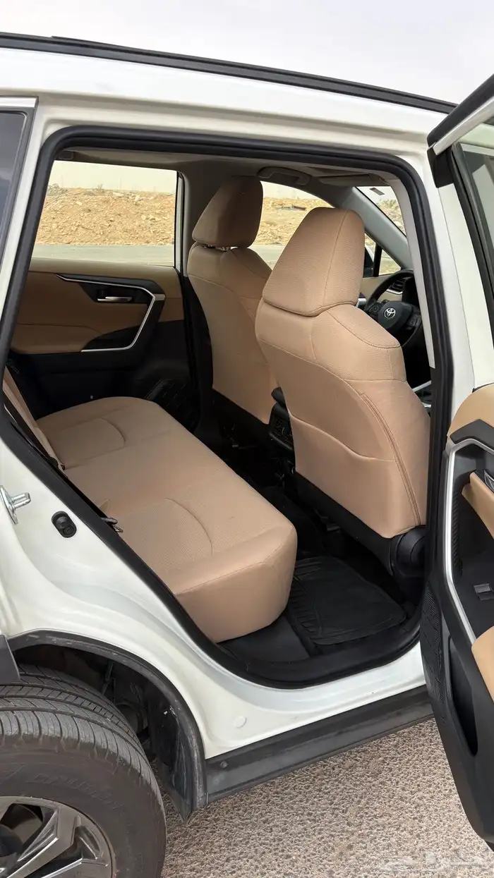 للبيع تايوتا راف فور XLE 4WD 11