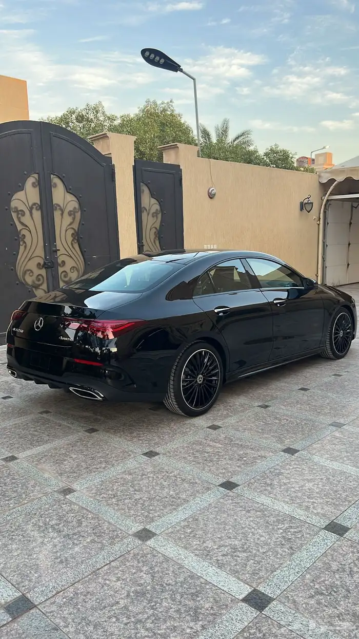 مرسيدس CLA200 موديل 2025 خليجي جديد اصفار 3