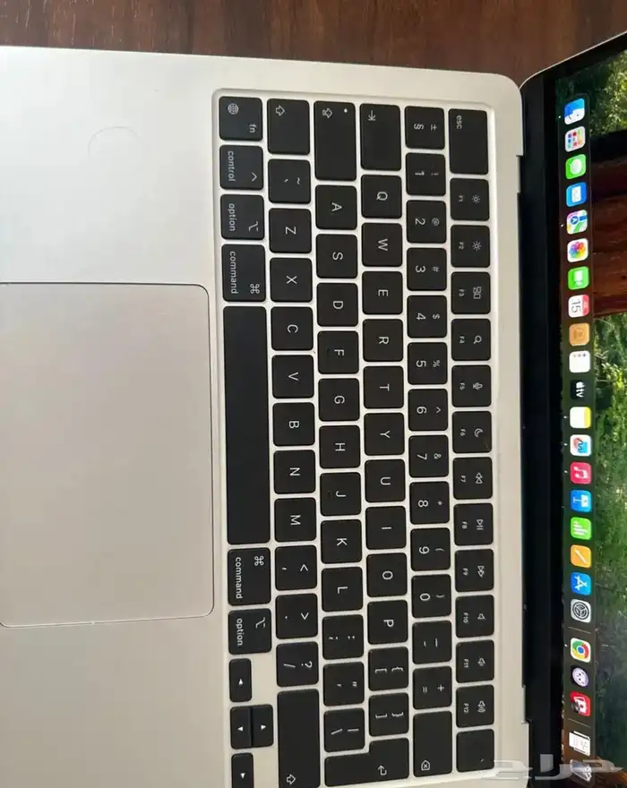 ماك بوك إير M2 3
