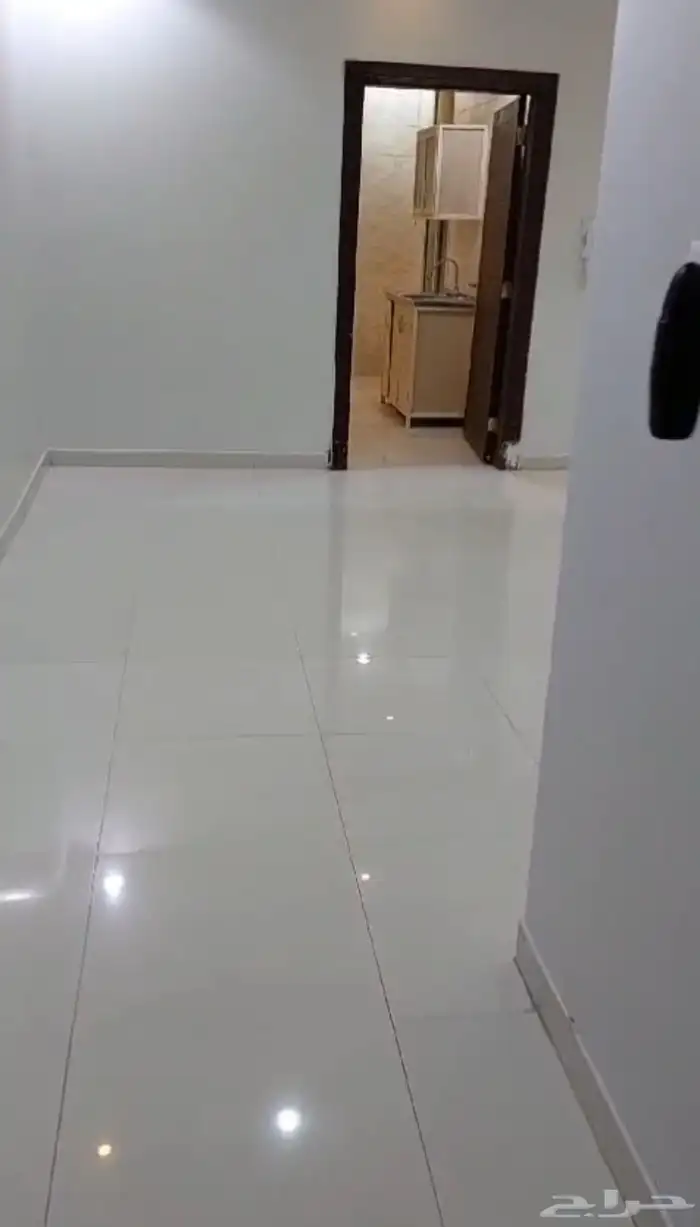 للبيع شقة في حي بدر 7