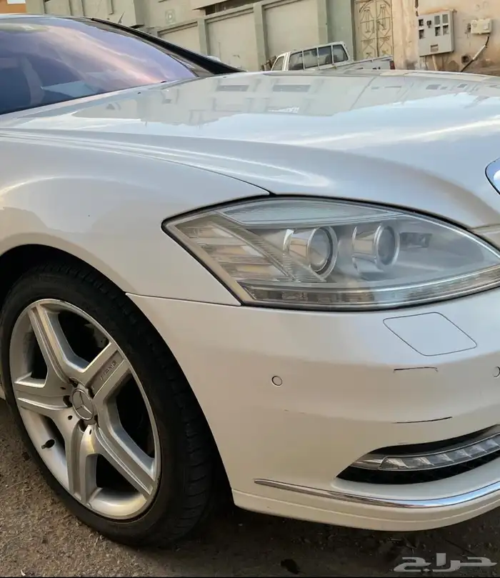 للبيع مرسيدس مديل 2010 1