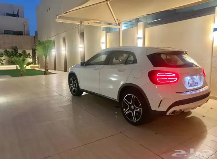 مرسيدس GLA250موديل 2017 للبيع أو البدل المناسب 2