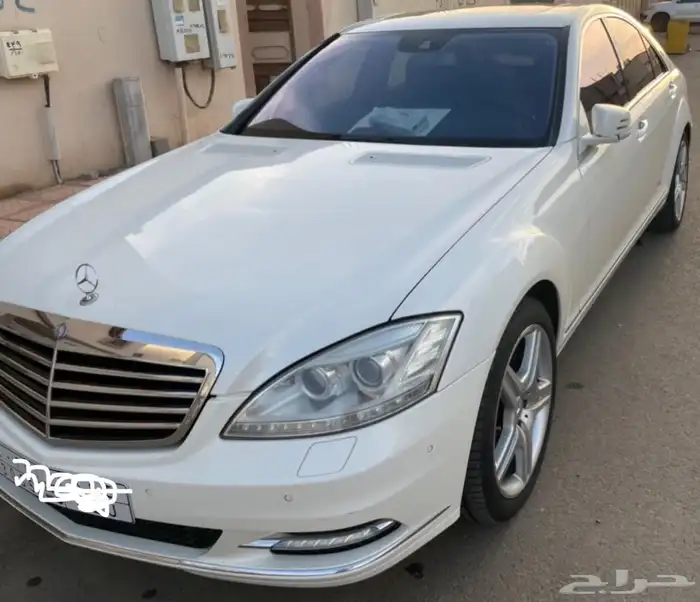 للبيع مرسيدس مديل 2010 0